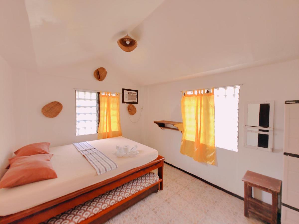 Patrick'S On The Beach Resort General Luna  Ngoại thất bức ảnh