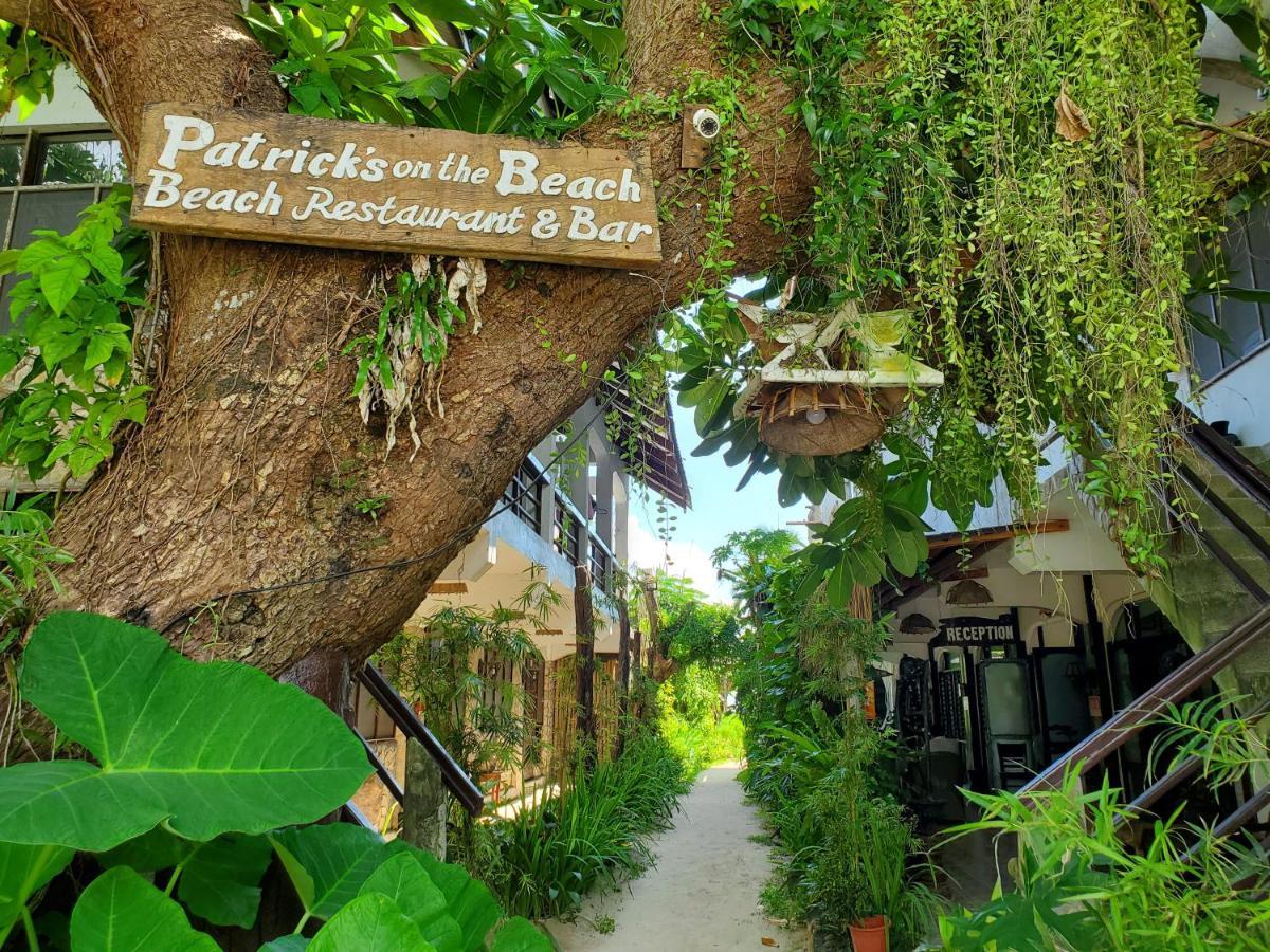 Patrick'S On The Beach Resort General Luna  Ngoại thất bức ảnh