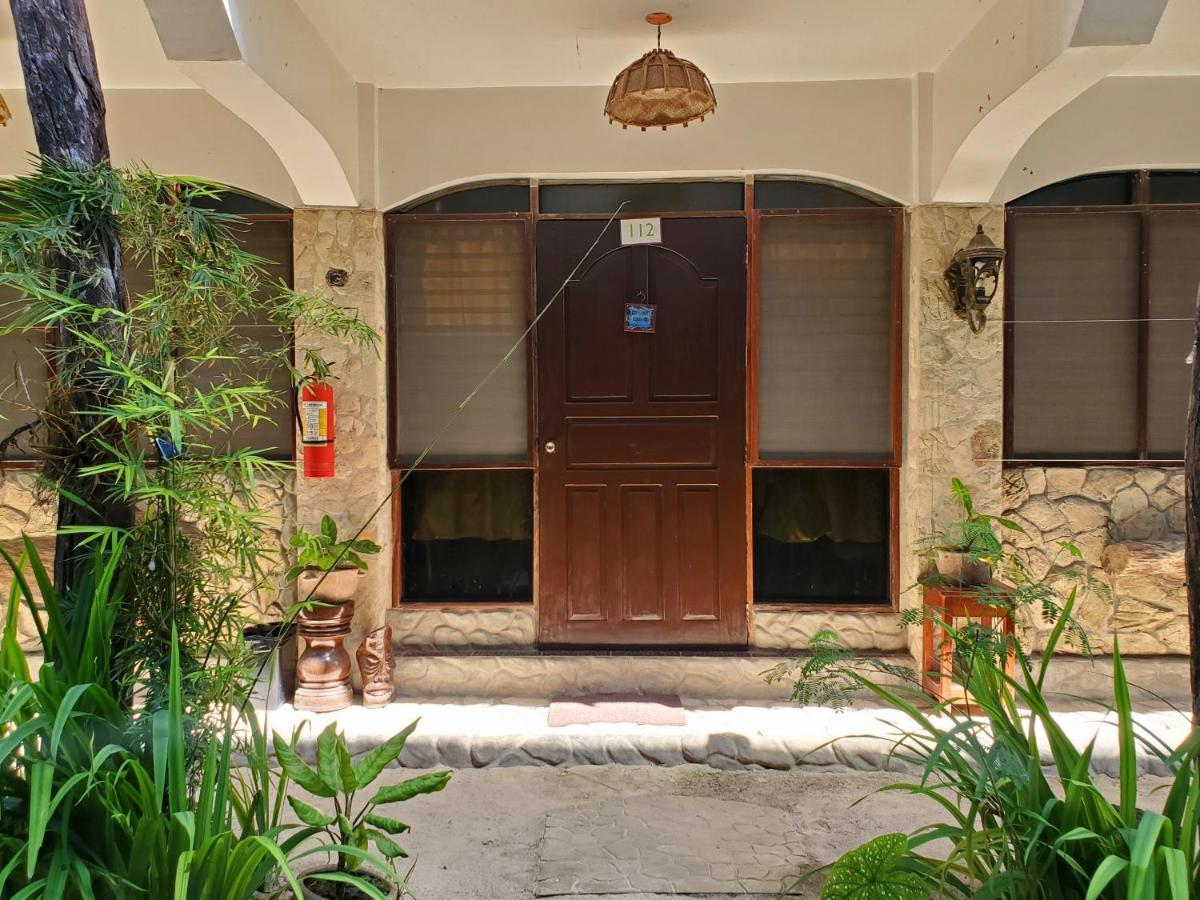 Patrick'S On The Beach Resort General Luna  Ngoại thất bức ảnh