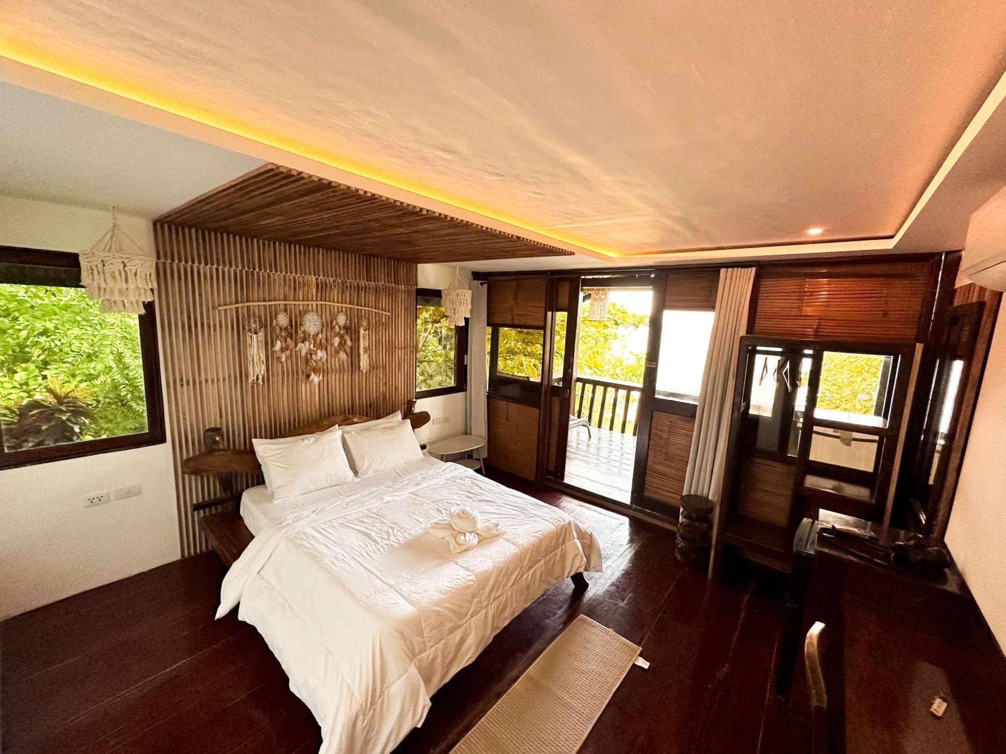 Patrick'S On The Beach Resort General Luna  Ngoại thất bức ảnh