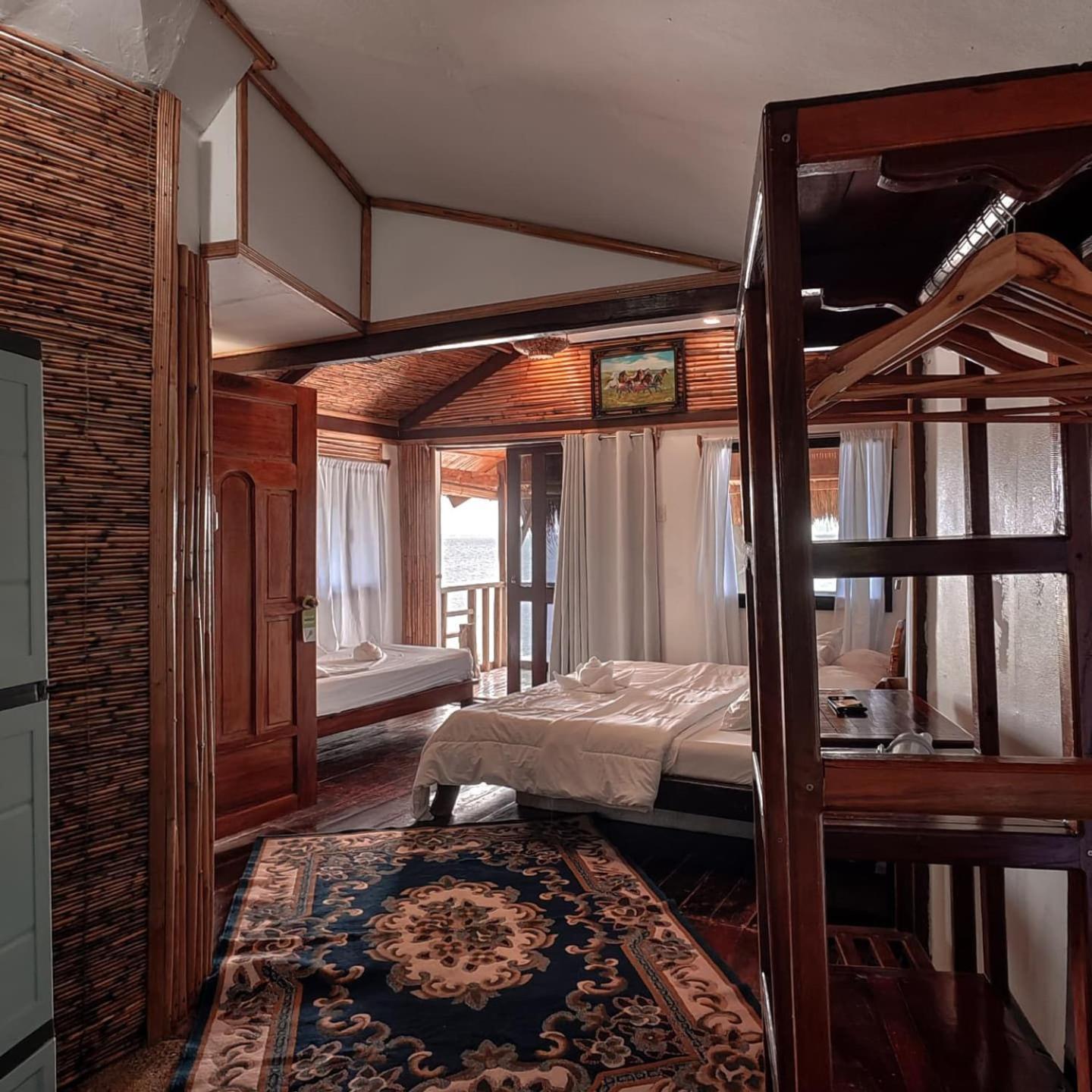 Patrick'S On The Beach Resort General Luna  Ngoại thất bức ảnh